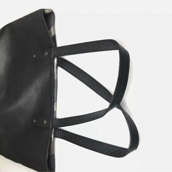 Burberry Black Label Shoulder Bag and Pouch - Picture 7 of 12